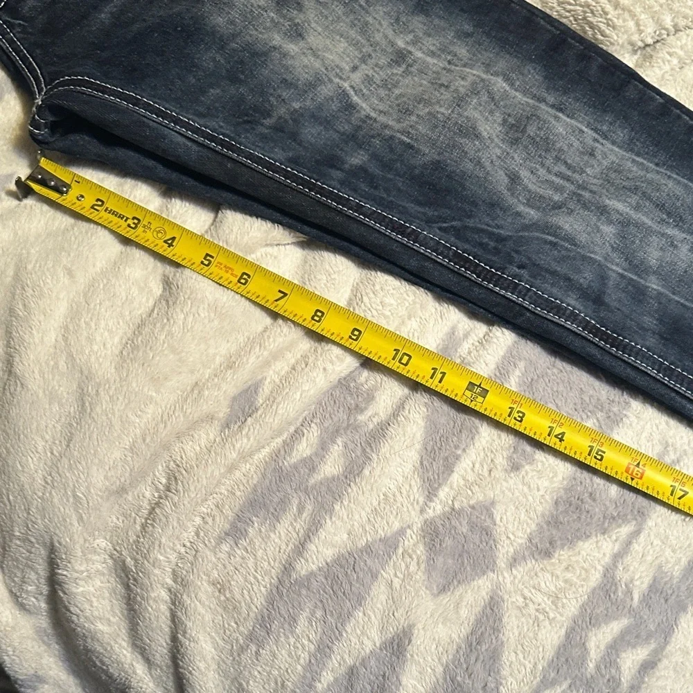 Buckle Men's Blue Straight Jeans with Distressed Pocket 32waist by 30 length
